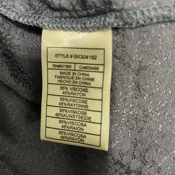 Steve Madden Viscose/ Rayon Cropped Button-Up Top SZ XS - Picture 10 of 14